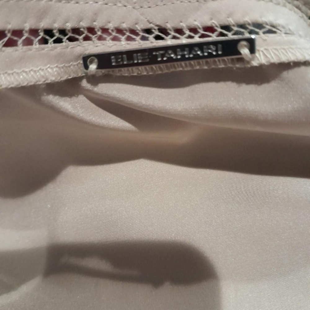 Elie Tahari 100% Silk Champagne Bomber with Round the Neck Zip Detail - Picture 5 of 8
